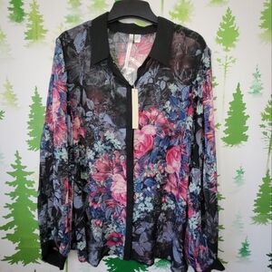 Lauren Conrad Floral Pleaded Sleeve Top.